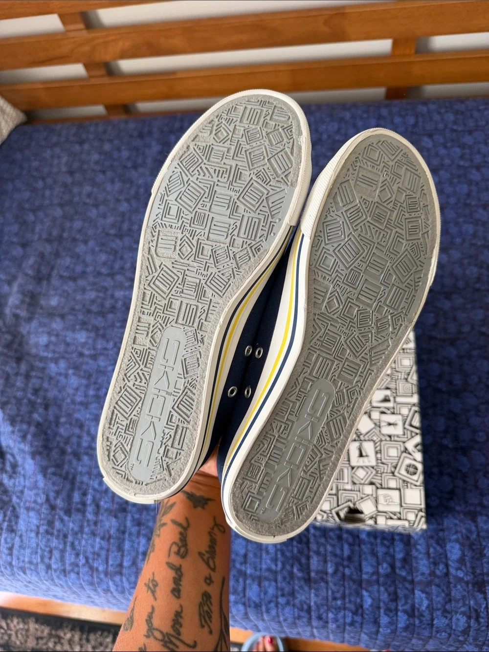 University of Michigan U of M Block M Wolverines Sneakers Women’s 10 or Men’s 8